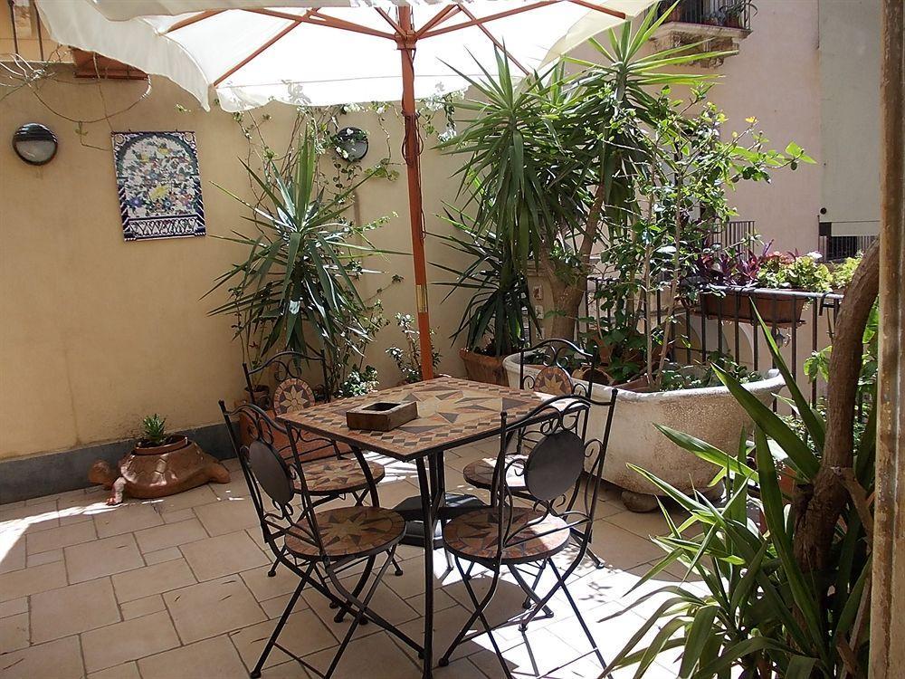 La Terrazza Bed and Breakfast Aci Castello Buitenkant foto