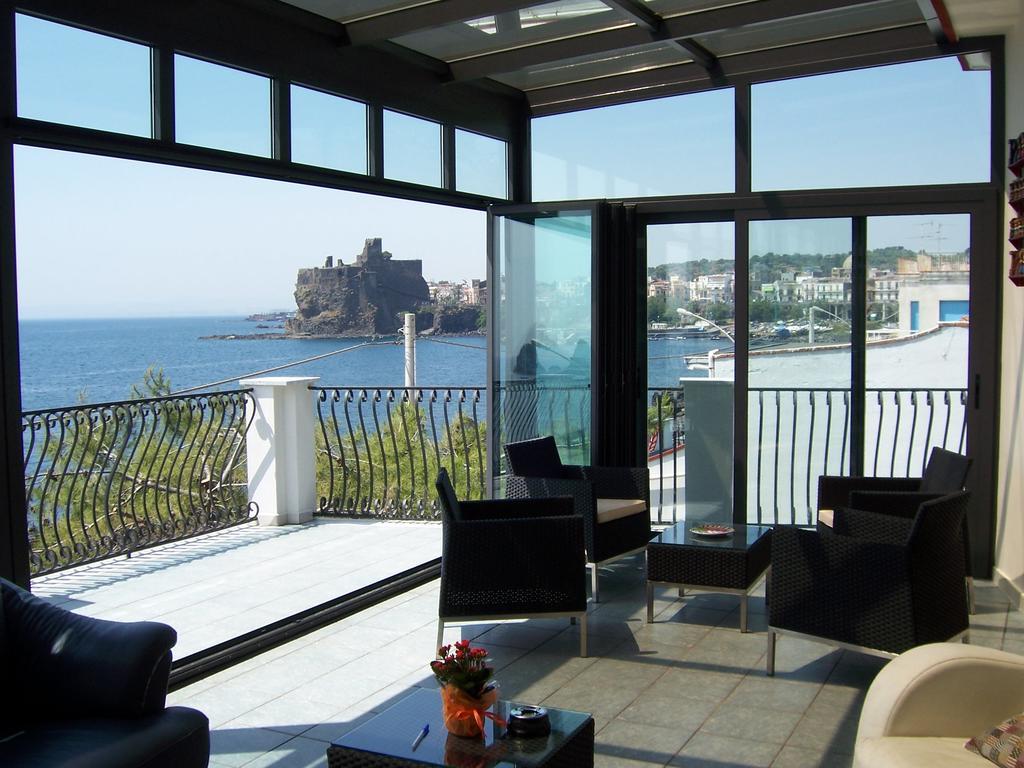 La Terrazza Bed and Breakfast Aci Castello Buitenkant foto