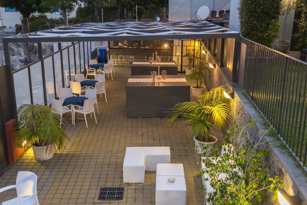 La Terrazza Bed and Breakfast Aci Castello Buitenkant foto