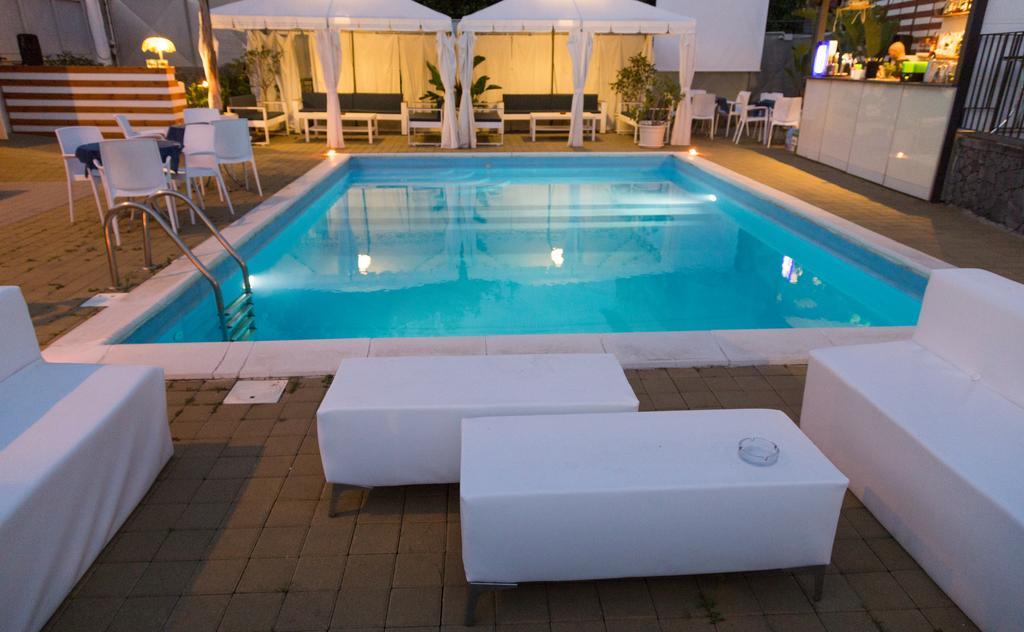 La Terrazza Bed and Breakfast Aci Castello Buitenkant foto